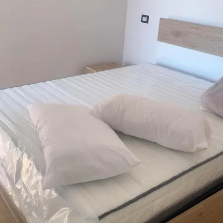 Apartament House Beach